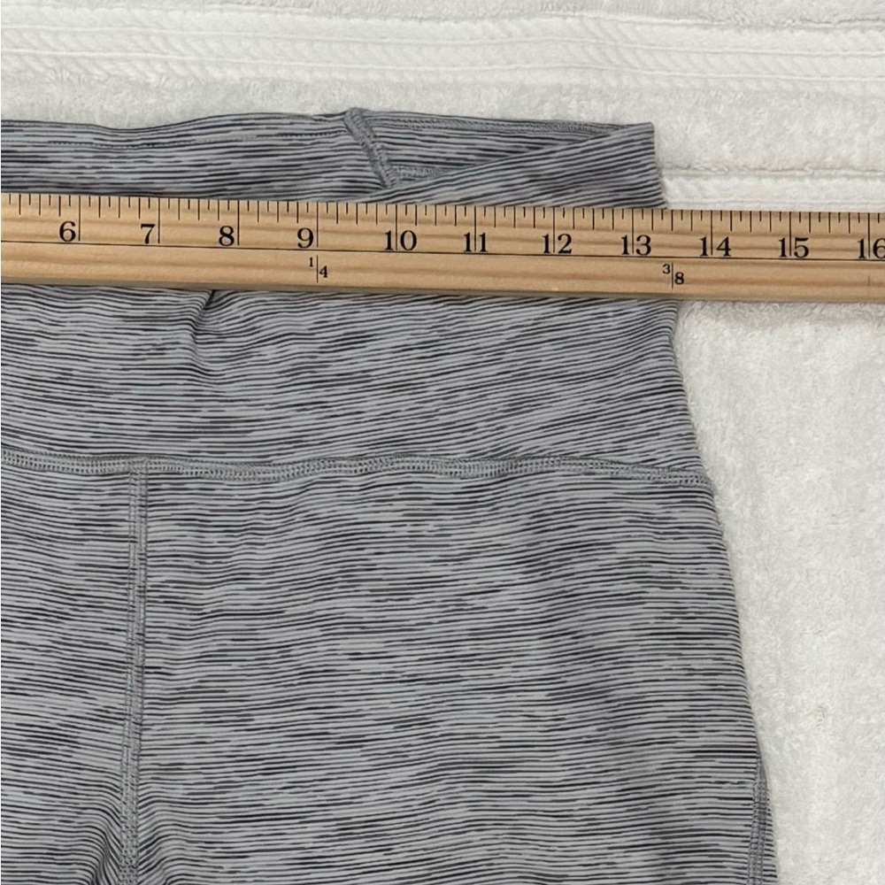 Gray Lululemon Leggings Size 8 - Picture 7 of 10